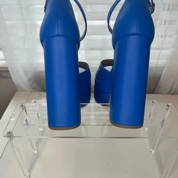 Soda Blue Platform Sandals – Women’s Size 6 - Picture 6 of 10